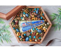 Подарочный набор в деревянном ящике с крышкой Бокс из орехов и сыра Вкусные эмоции 5