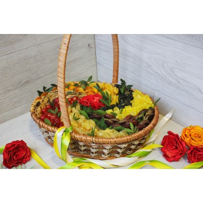 Корзина из сухофруктов Солнечная Ялта 3