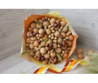 Букет из орехов Греческая смоковница