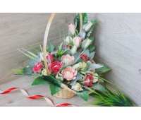 Корзина из конфет Весенний шедевр 3