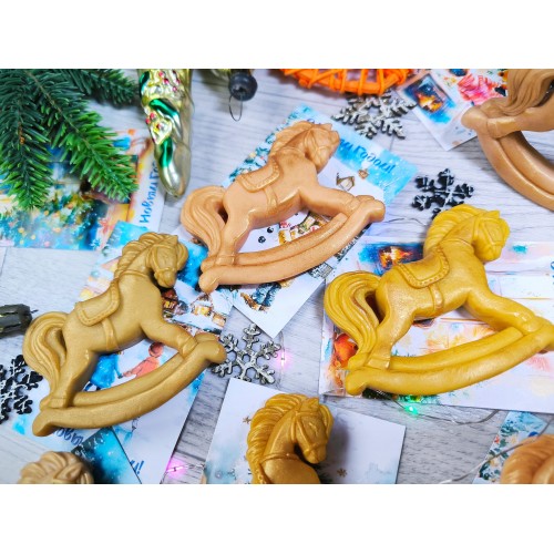 Мыло ручной работы Лошадка качалка на открытке в упаковке