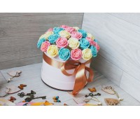 Шляпная коробка из шоколадных роз Виктория 35шт (БГР)