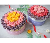 Шляпная коробка из шоколадных роз Виктория лайт 37шт (РКС)